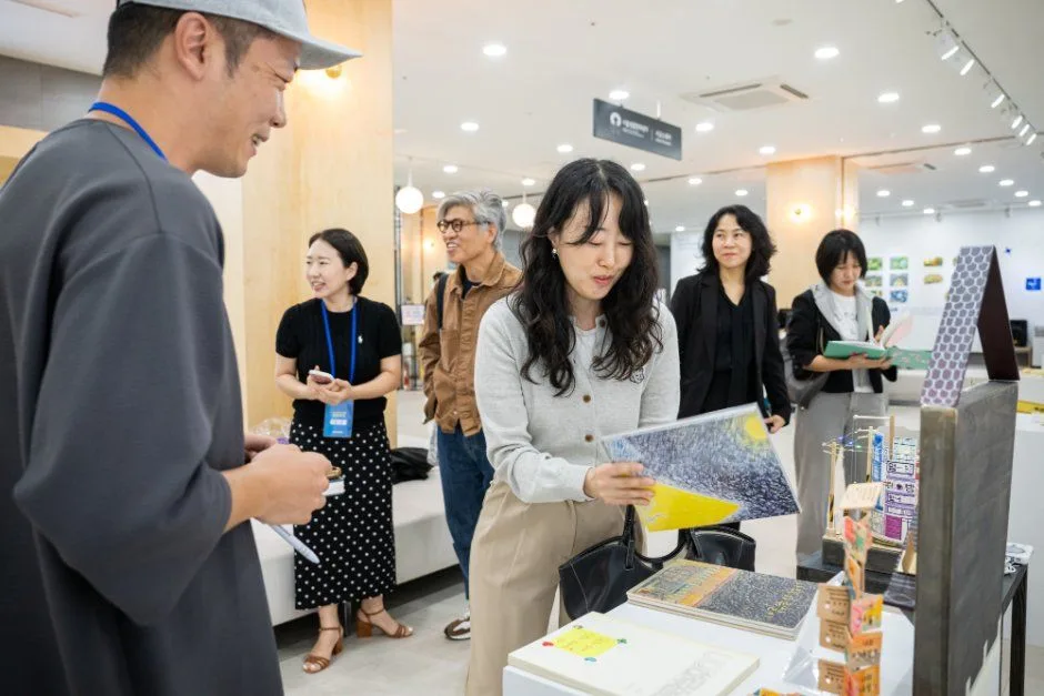 서울와우북페스티벌 포스터