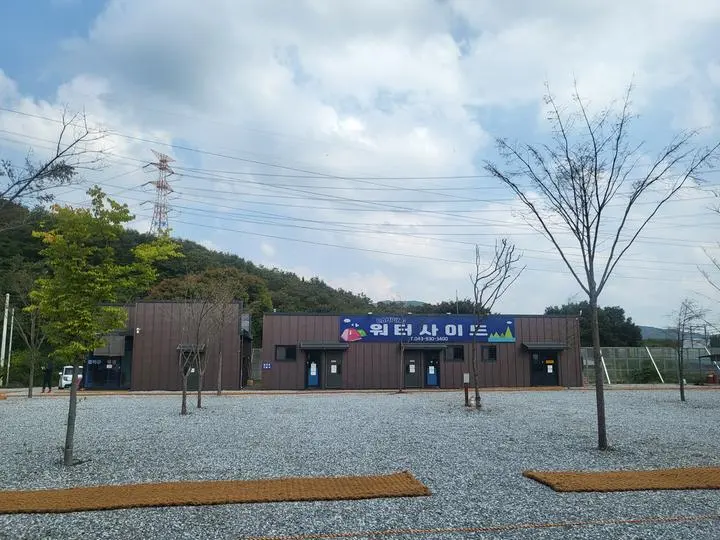 워터사이드 캠핑장